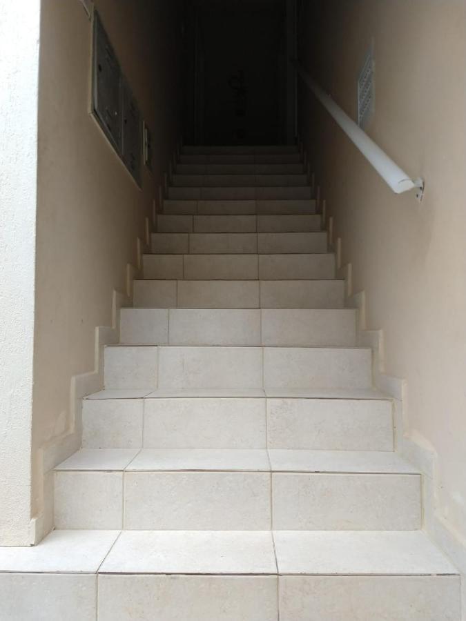 Residencial Melfi 3 Ap.8 Fundos *