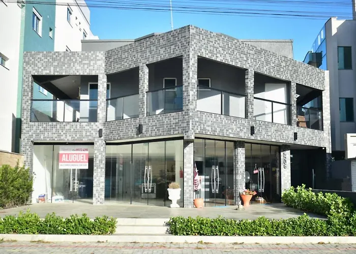Residencial Melfi 3 Ap.8 Fundos