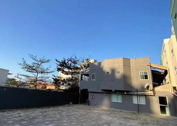 Residencial Melfi 3 Ap.8 Fundos