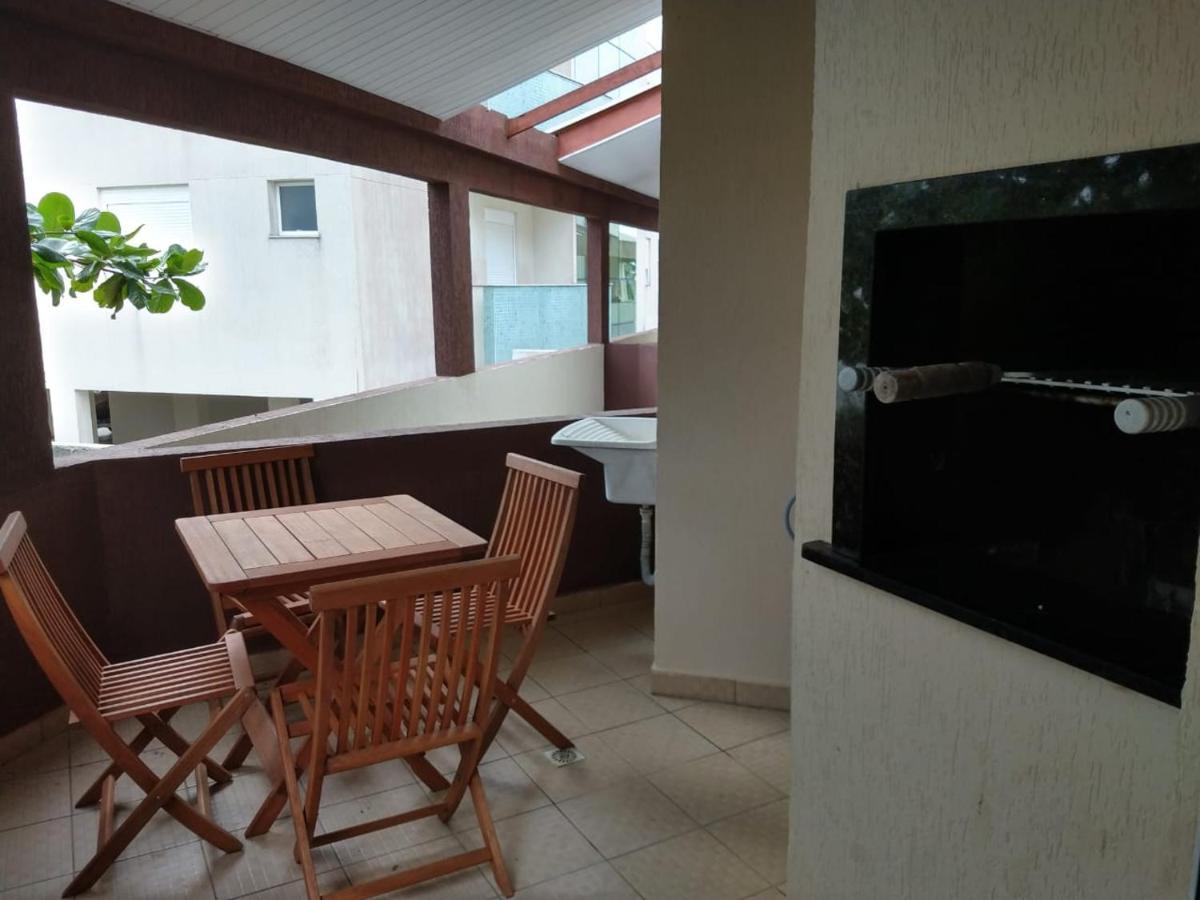 Residencial Melfi 3 Ap.8 Fundos Bombinhas
