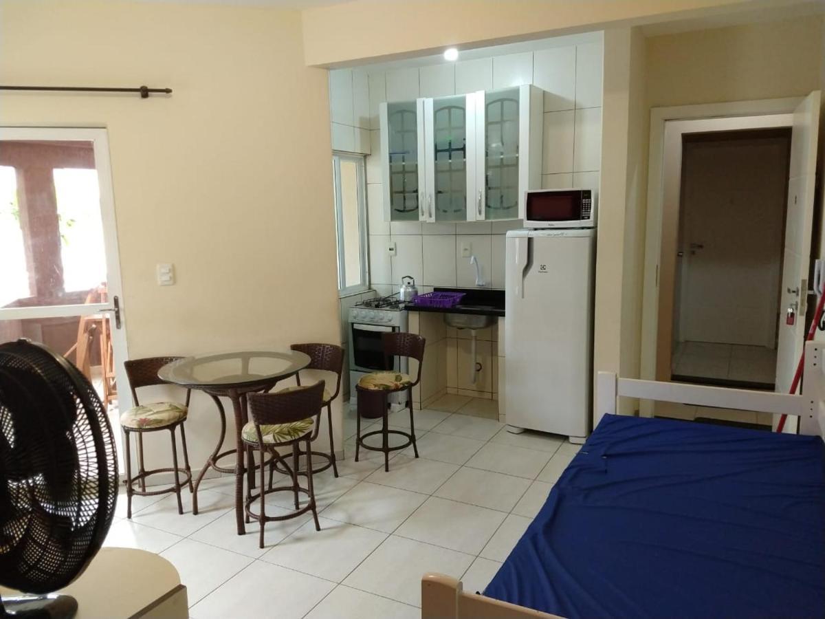 Residencial Melfi 3 Ap.8 Fundos Bombinhas